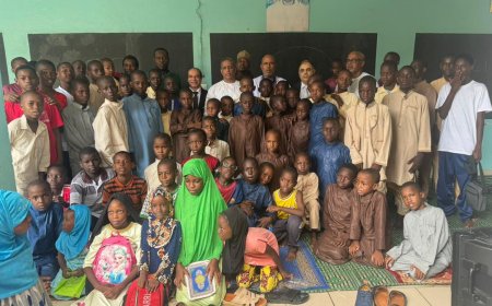 وفد رسالة السلام يزور مدرسة في داكار والقائمون عليها يثنون على فكر الأستاذ على الشرفاء