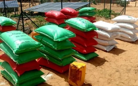 مفوضية الأمن الغذائي توزع مساعدات غذائية على متضرري الأمطار