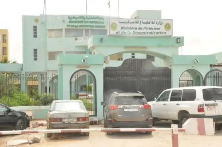 وزارة الداخلية تسلم الأوصال المؤقتة لمشاريع بعض الأحزاب السياسية