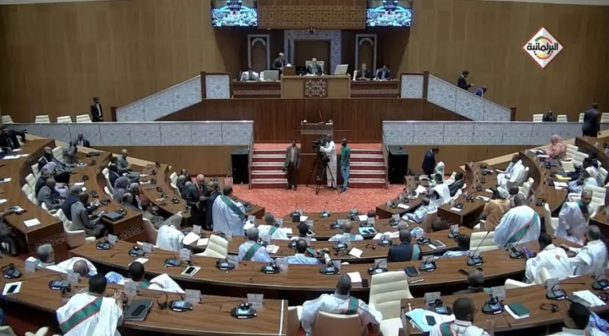 في خريفهم.. ماذا يقرأ السياسيون الموريتانيون؟