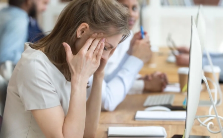 هل على الموظف أن يستقيل إذا كان يواجه خلافات مع مديره؟