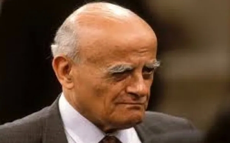 الذكرى الثامنة عشرة لوفاة القائد الوطني الكبير حيدر عبد الشافي