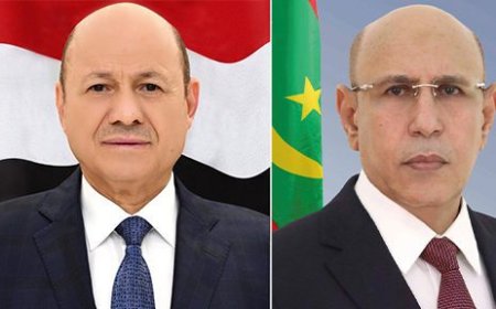 رئيس الجمهورية يهنئ رئيس مجلس القيادة الرئاسي اليمني