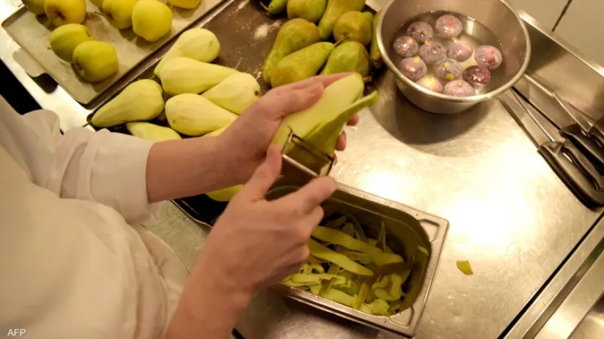 قشور الفواكه والخضراوات.. هكذا تحولها إلى وجبات شهية