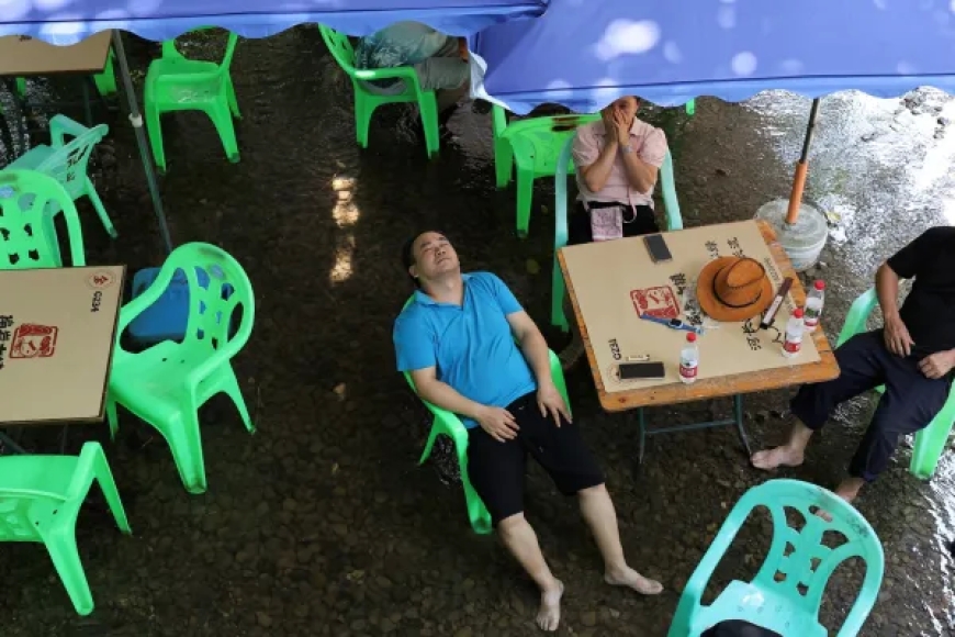 التحدث أثناء النوم.. ظاهرة طبيعية أم مشكلة تتطلب تدخل علم النفس؟