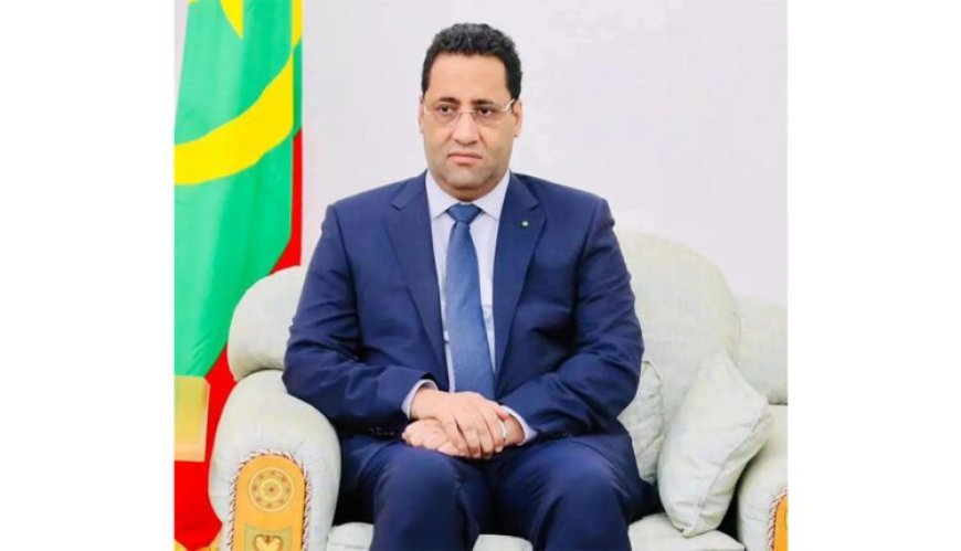 الوزير الأول يصل العاصمة الإماراتية أبوظبي