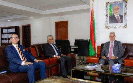وزير الزراعة يبحث مع السفير المصري آفاق التعاون بين البلدين