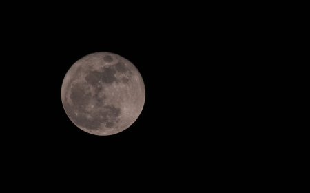 علماء يكتشفون أن الكبريت القمري لا يشبه نظيره الأرضي