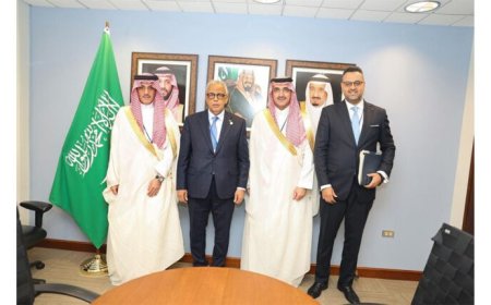 وزير الشؤون الاقتصادية يلتقي بالرئيس التنفيذي للصندوق السعودي للتنمية