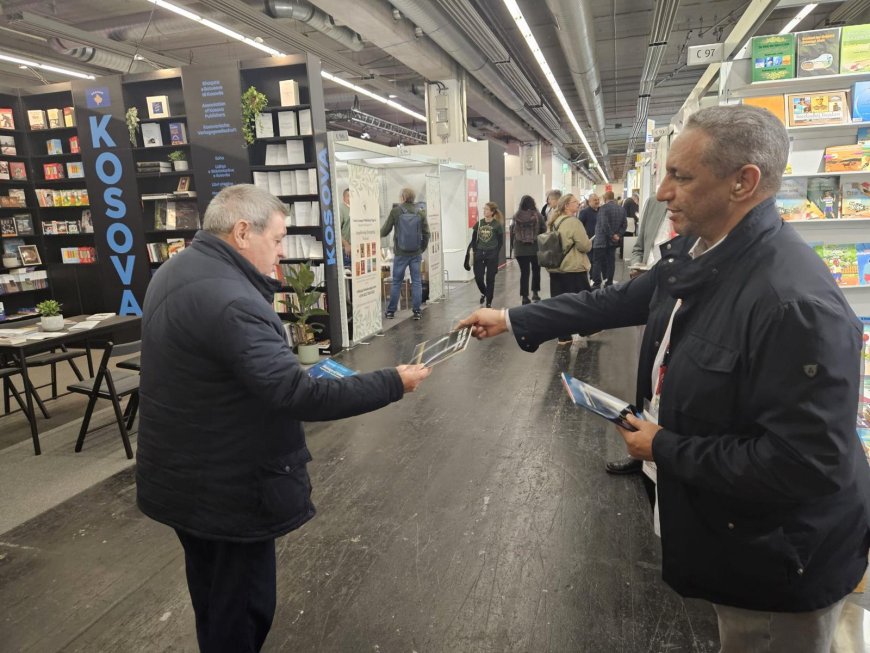 استمرار توزيع إصدارات مؤسسة رسالة السلام في معرض فرانكفورت الدولي للكتاب