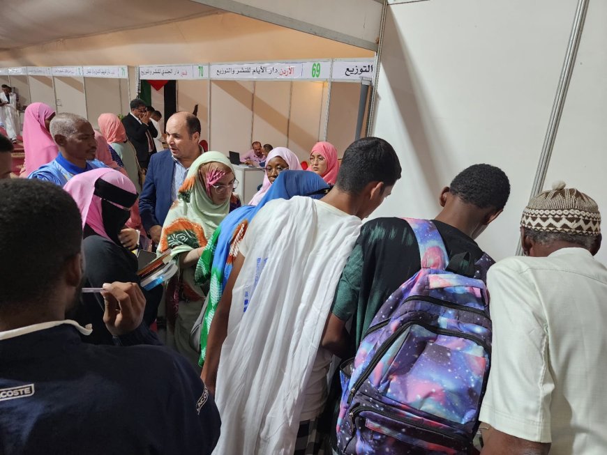 إقبال متواصل وغير مسبوق على جناح مؤسسة رسالة السلام في معرض نواكشوط الدولي للكتاب
