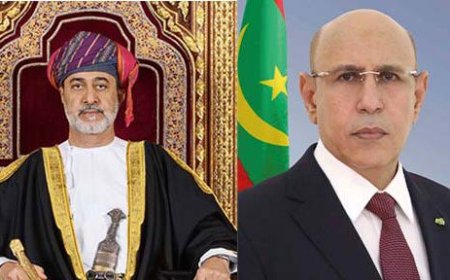 رئيس الجمهورية يهنئ سلطان عمان بمناسبة احتفال بلاده بعيدها الوطني