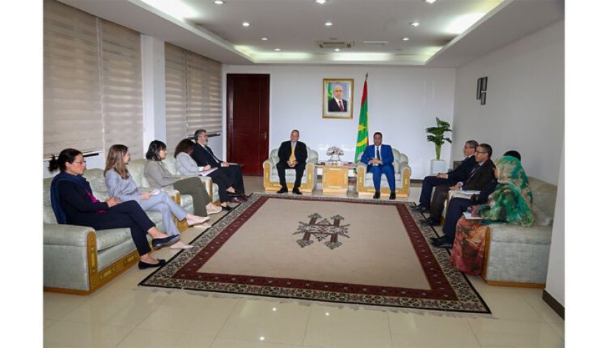 الوزير الأول يستقبل بعثة من صندوق النقد الدولي