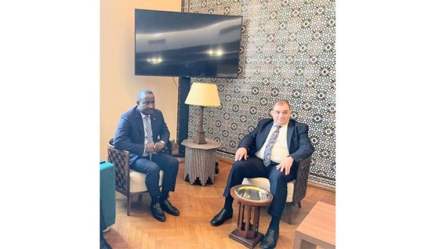 وزير العدل يبحث مع نظيره الجزائري التعاون المشترك