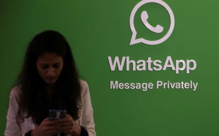 «الاتصالات الروسية» تهدد بحظر واتساب لهذا السبب