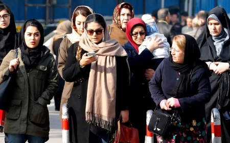 الحجاب يعود إلى واجهة الجدل السياسي في إيران