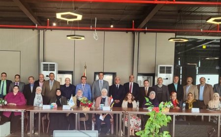 رئيس أكاديمية السادات يبحث مع عمداء الكليات الأداء وخطط التطوير