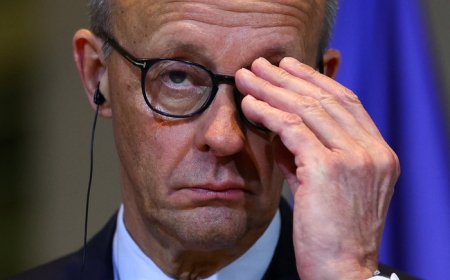 المستشار الألماني يحذر: بوتين لن يتوقف إذا سقطت أوكرانيا