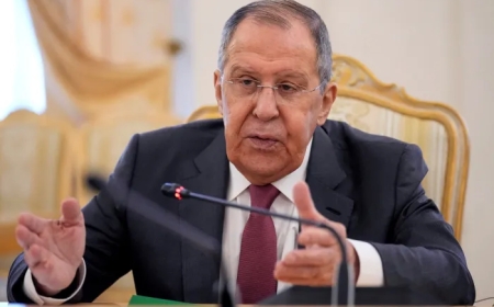 روسيا تتوعد بالرد على أي انتشار عسكري أجنبي محتمل في أوكرانيا