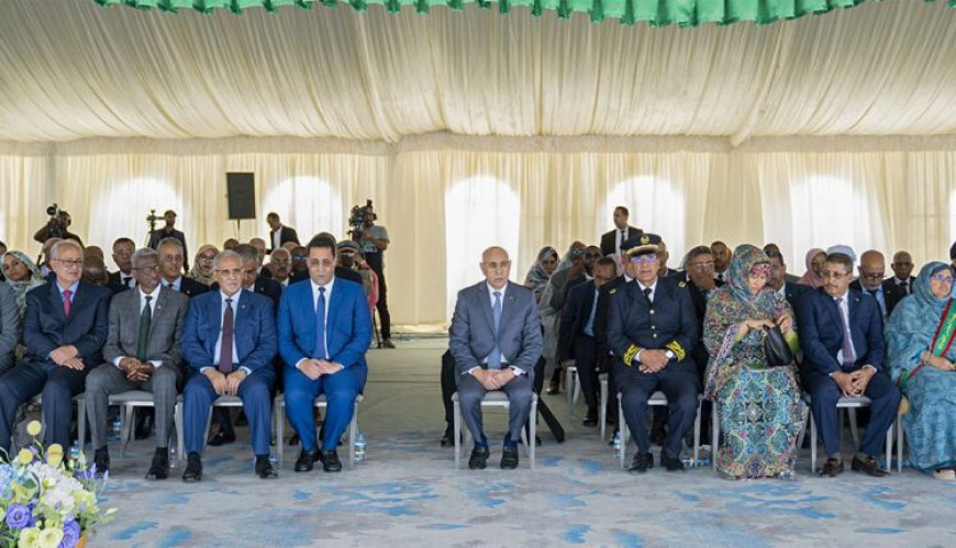 رئيس الجمهورية يضع حجر الأساس لمعلمة نصب الأمة والمقر الجديد للوكالة الوطنية للطيران المدني