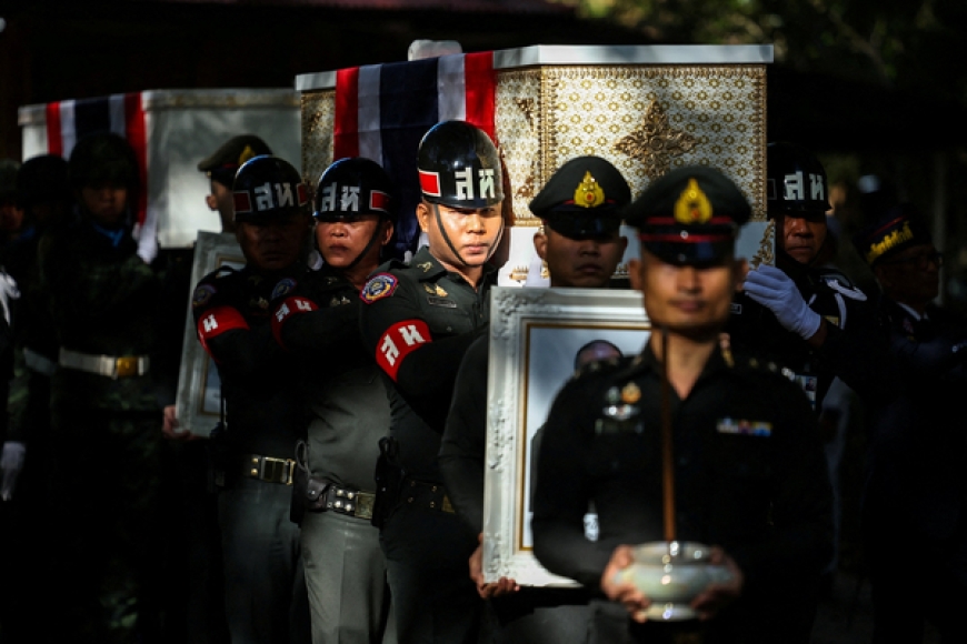 استمرار المعارك بين تايلاند وكمبوديا وارتفاع عدد القتلى إلى 25