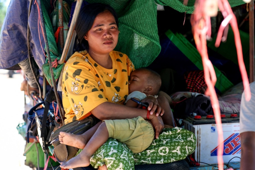 كمبوديا تتهم تايلاند بشن ضربات في مناطق تضم معابد تاريخية