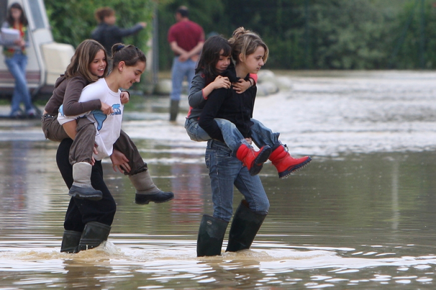 بيئة ومناخ «الأسوأ منذ 30 عاما».. فيضانات مدمرة تضرب مناطق بجنوب فرنسا